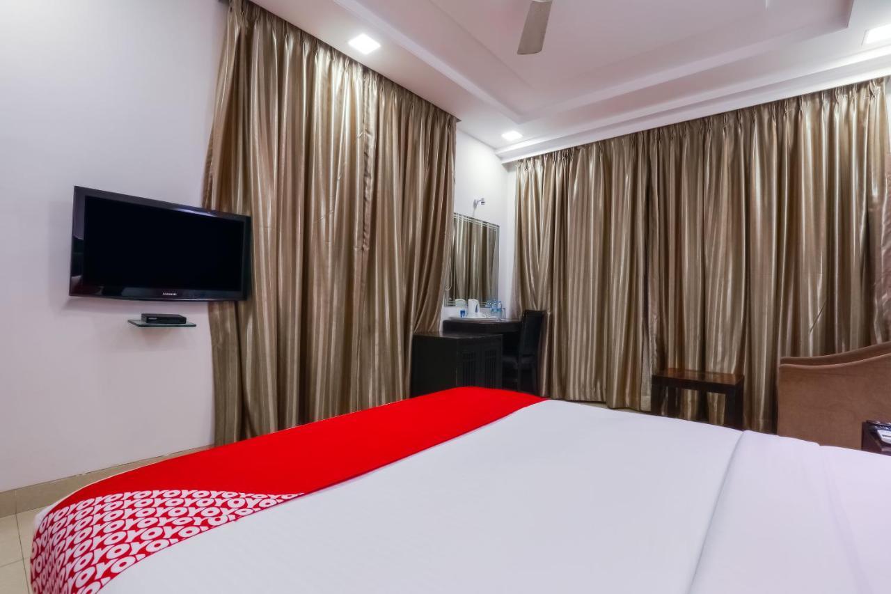 Hotel Supreme Višákhapatnam Exteriér fotografie